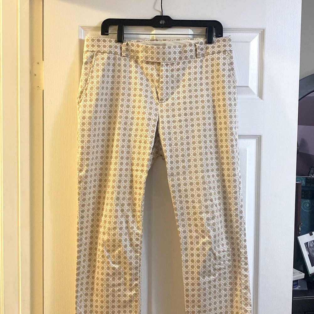 Cotton cropped dress pants.